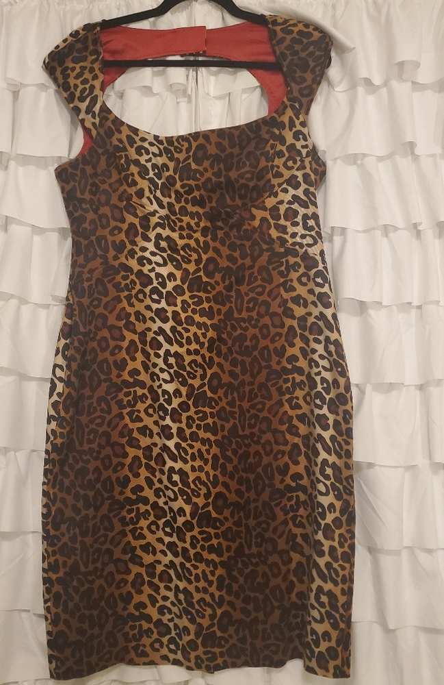Jessica Simpson leopard print sheath dress.